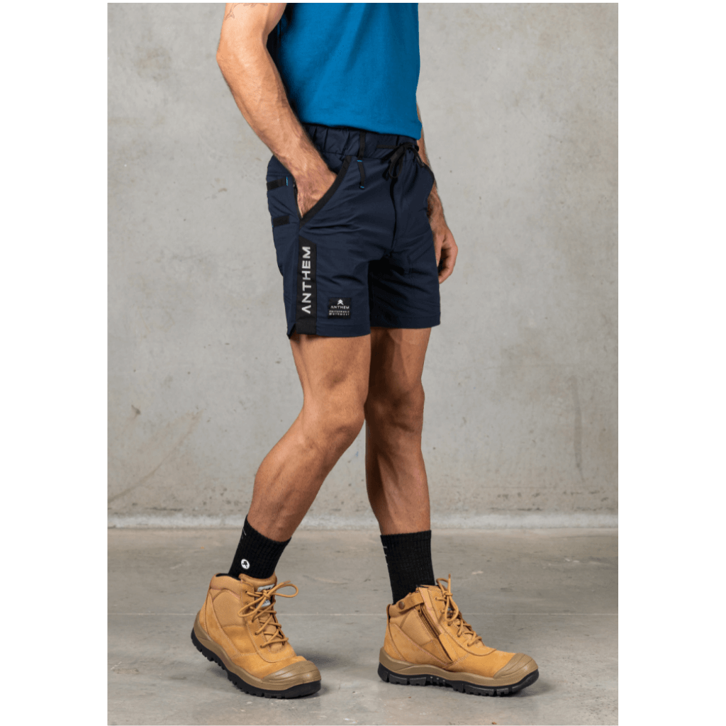 Triumph Short