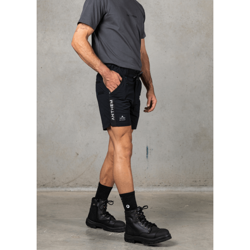 Triumph Short